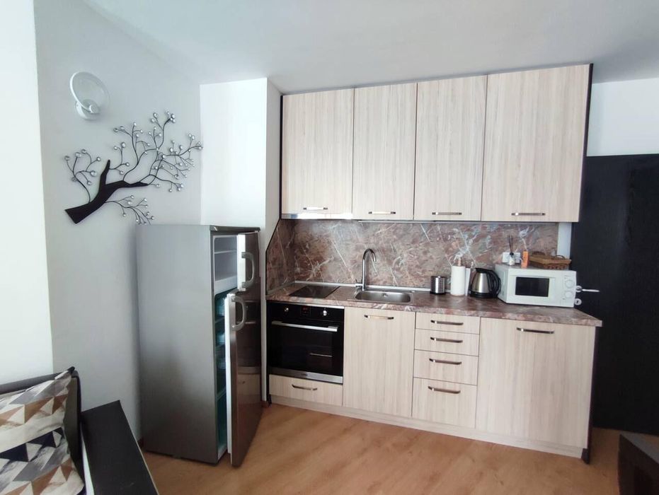 Дава се под наем Двустаен апартамент в Бургас, Сарафово - 64 кв.м за 510 € - Снимка #2