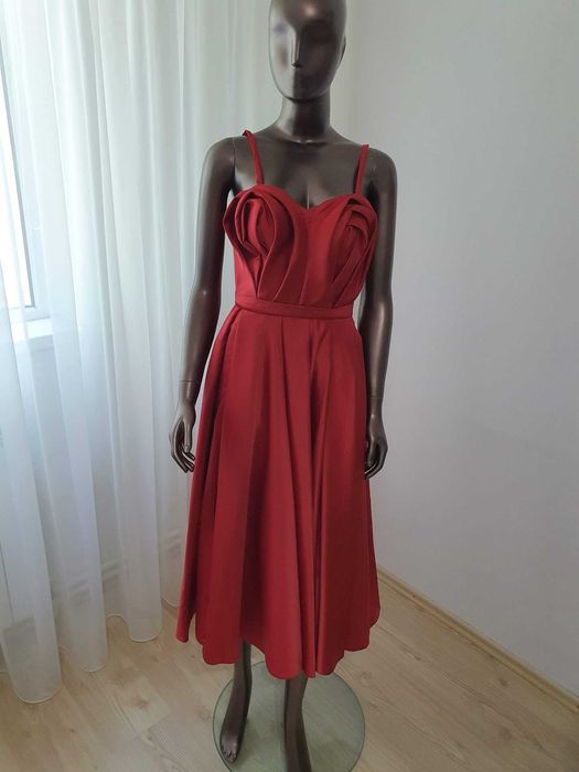 Rochie midi, model superb