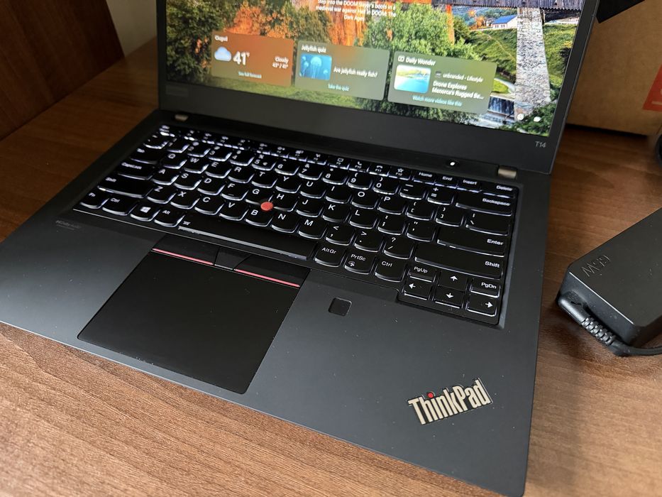 Laptop Lenovo vPro ThinkPad T14 Gen2, 16GB RAM, i5, 1TB NVMe SSD