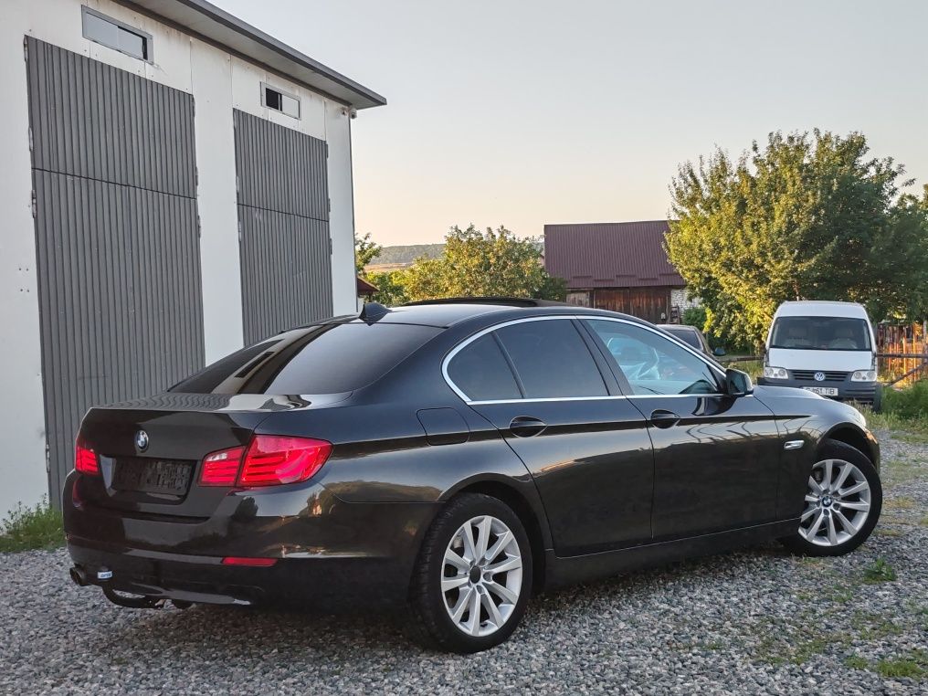 BMW F10 520d 184cp 2011 automat xenon/trapa/piele