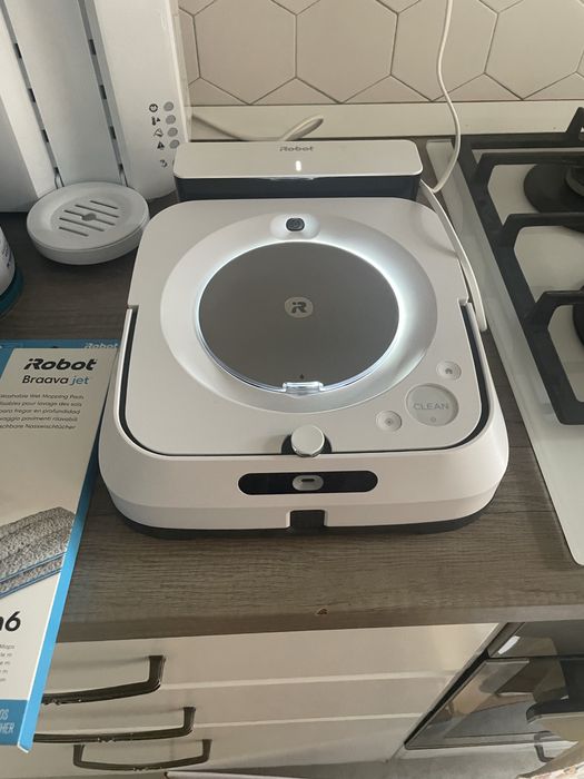 Brava Jet M 6 cutie si accesorii