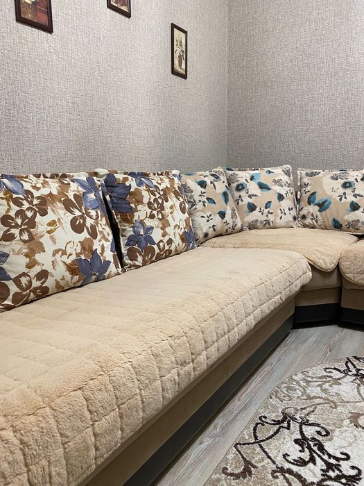 Продам диван угловой