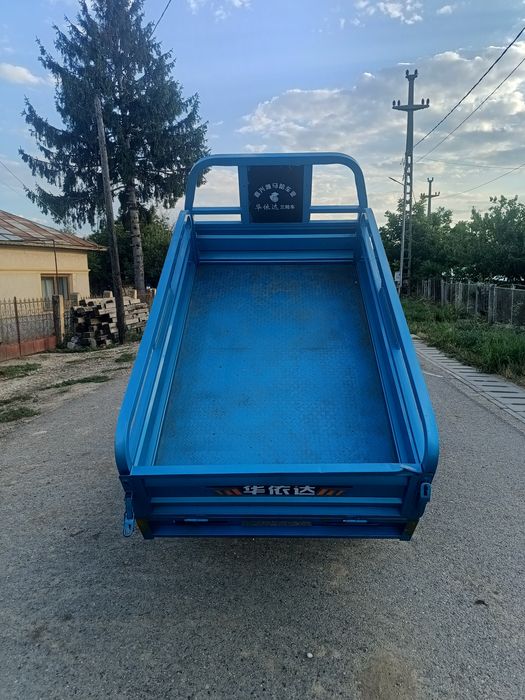 Vând triciclu electric tuk tuk cargo bena basculabila