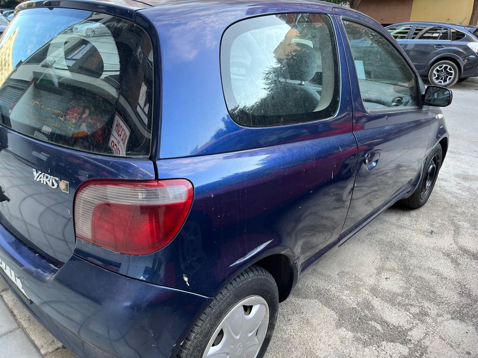 Тойота Ярис, 2000г.