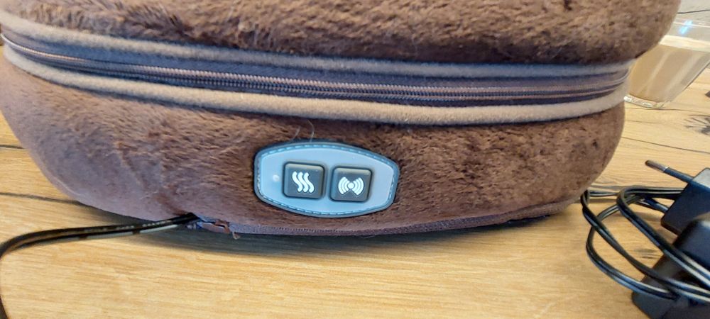 Велнео топлещ масажор за крака и тяло WELLNEO warm massager feet/body