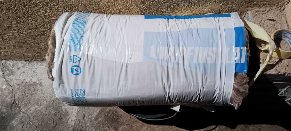 Нова стъклена вата за стена