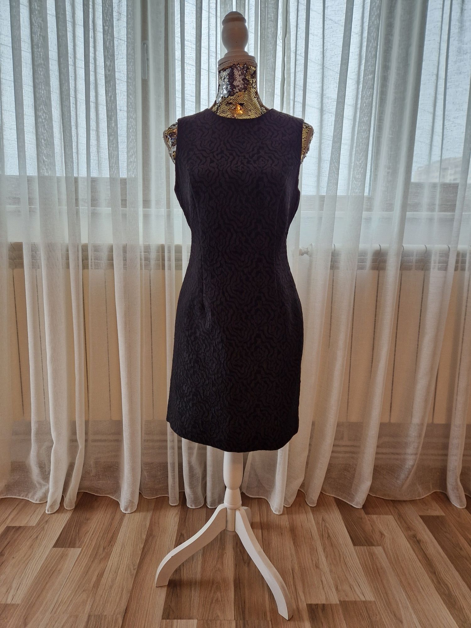 Rochie de zi Zara