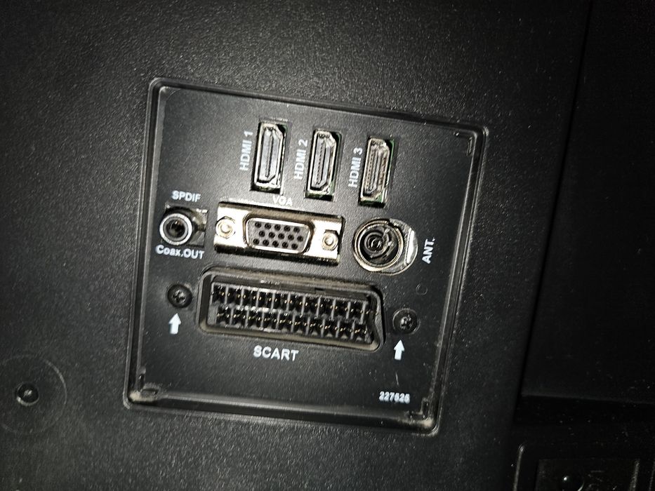 Телевизор Toshiba 40 инча