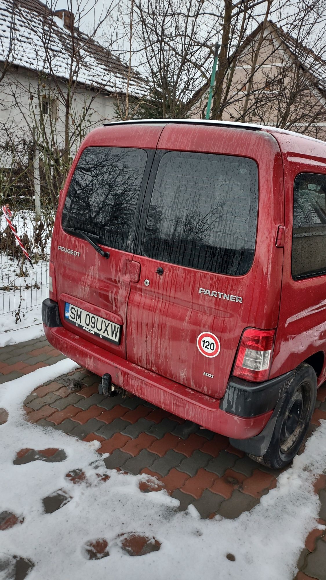 Peugeot Partner 2.0 HDI, 2006 , ușor avariată.