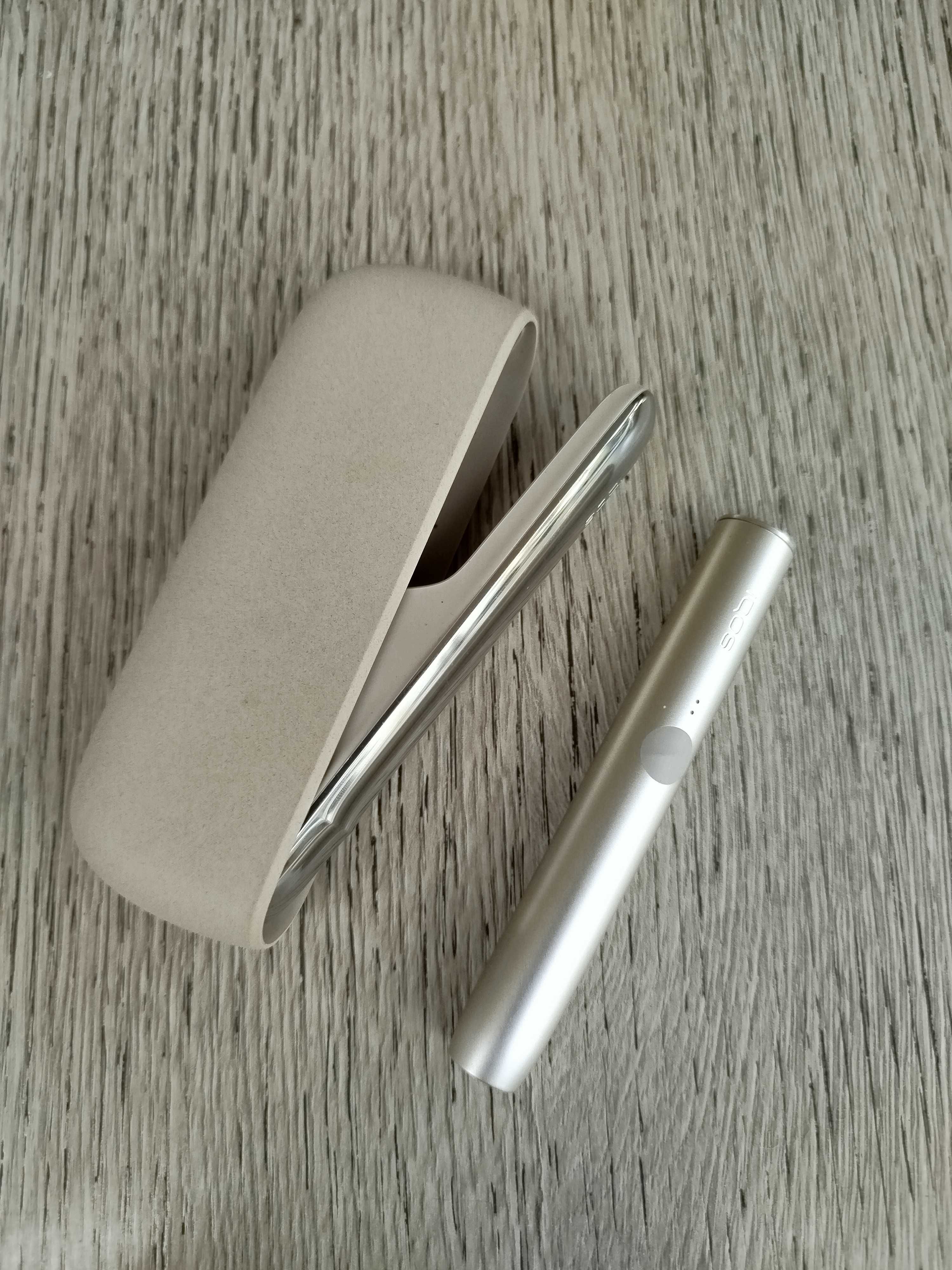 Vand Iqos Iluma Gold Nou