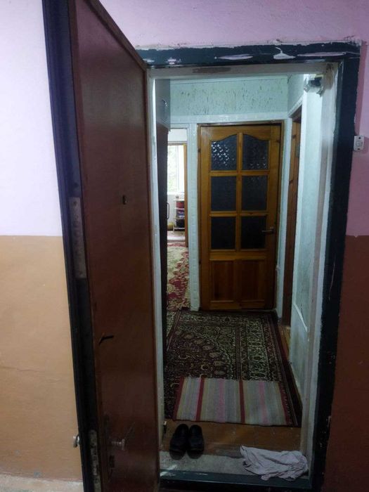 Продаётся 2-ком (перед. в 3 ком.) квартира — пос. Улугбек, Набережная