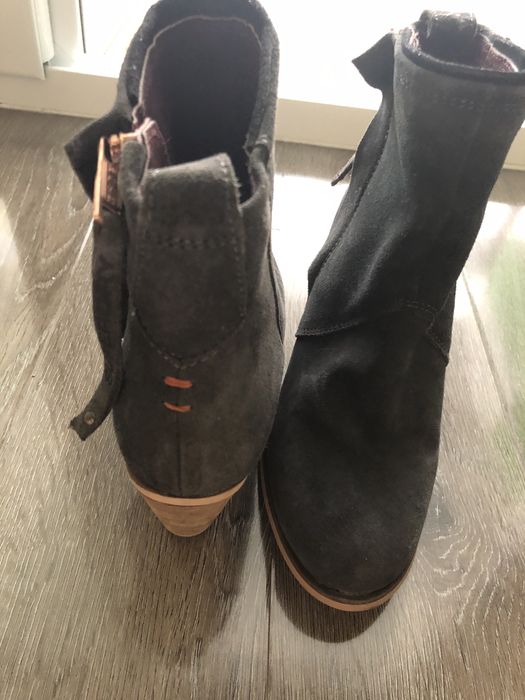 Botine cu toc Superdry