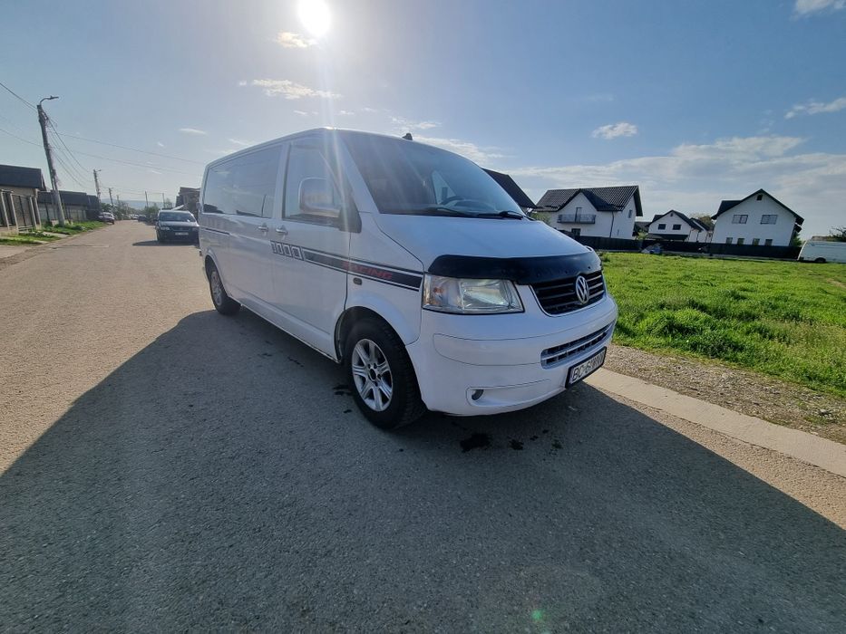 Vw Transporter T5 2.5TDI 8+1 Long Caravelle Multivan