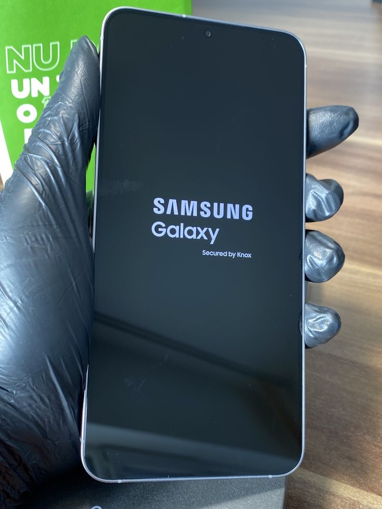 Samsung Galaxy S25+ Duos / Garanție 24 luni / 256 Gb / Ca nou |