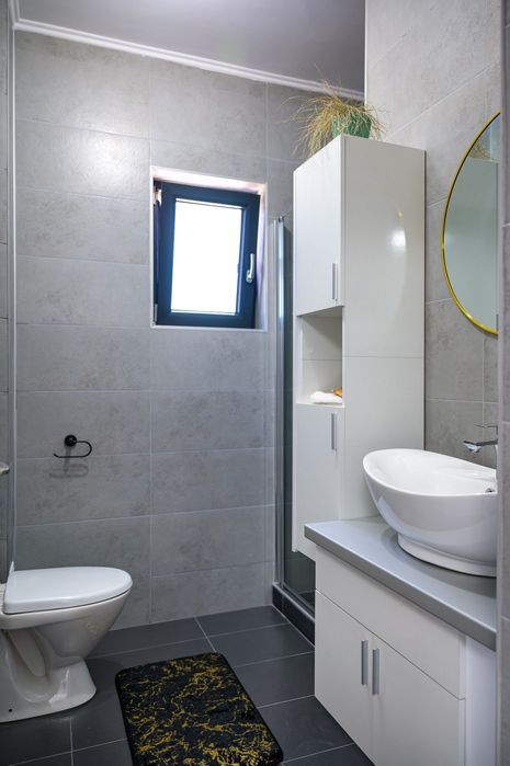 Închiriez garsonieră de lux în regim hotelier