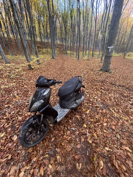 Vand scuter Aprilia sport city 125