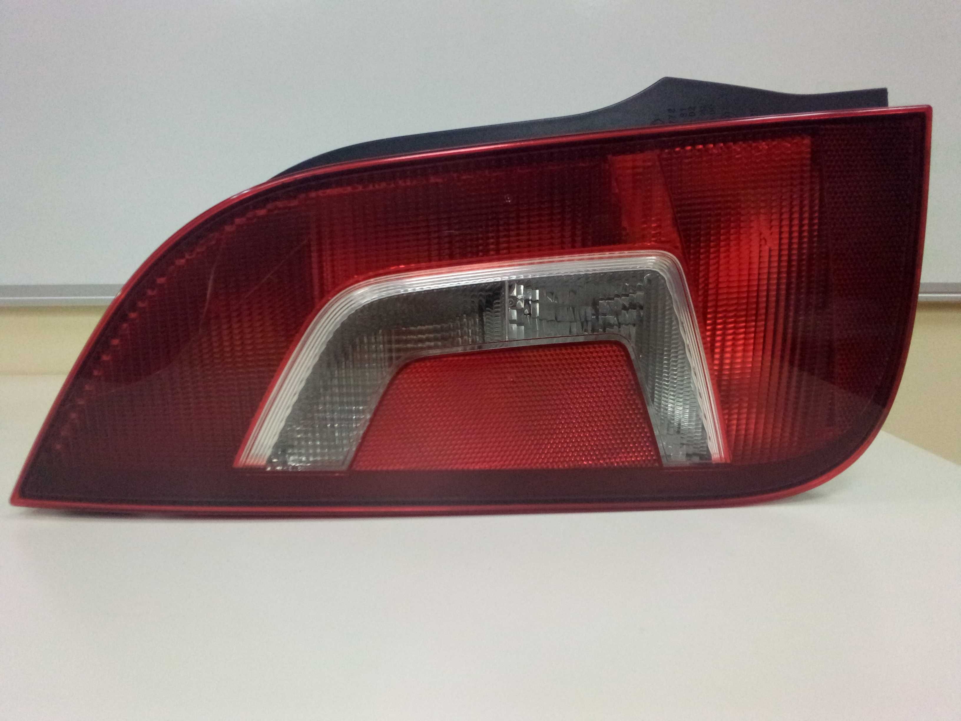 Оригинален ляв+десен стоп за VW Up-2броя