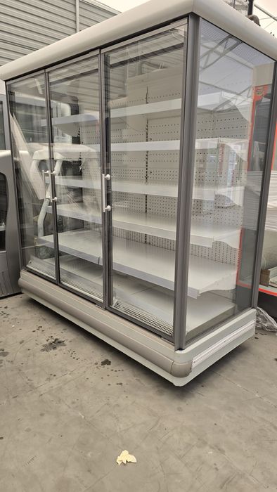 Vitrina frigorifica JBG2 cu 3 și 4 uși cu agregat extern nou Embraco