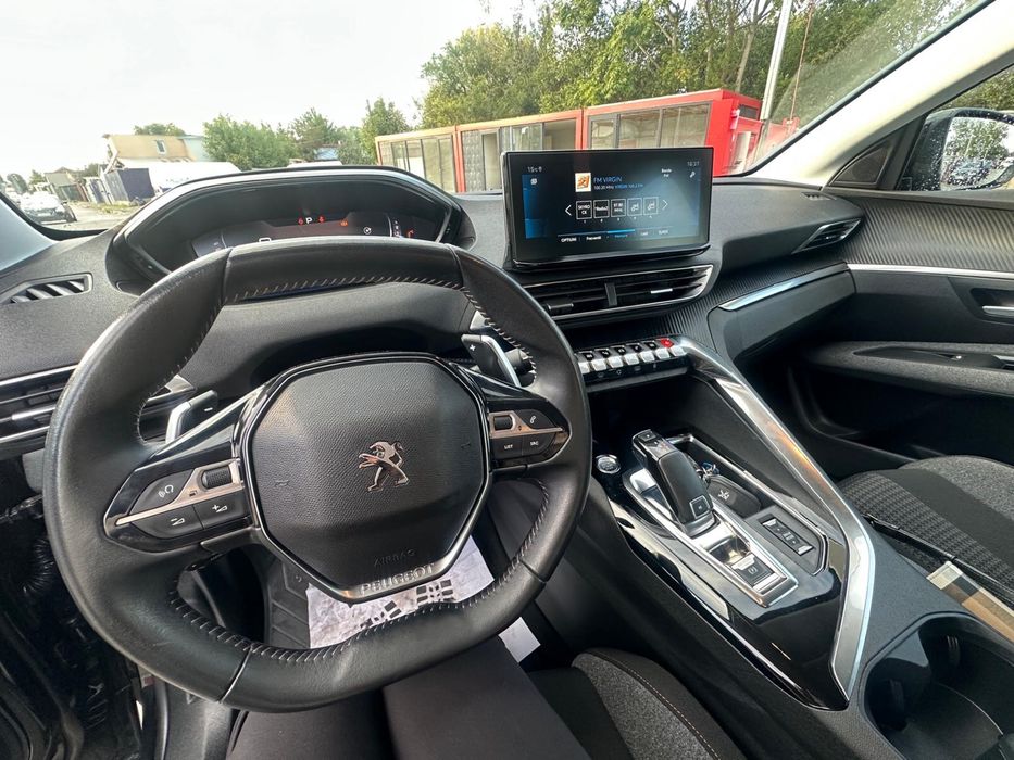 Vand Peugeot 3008 2021 / 1.5 diesel / 120.000 km