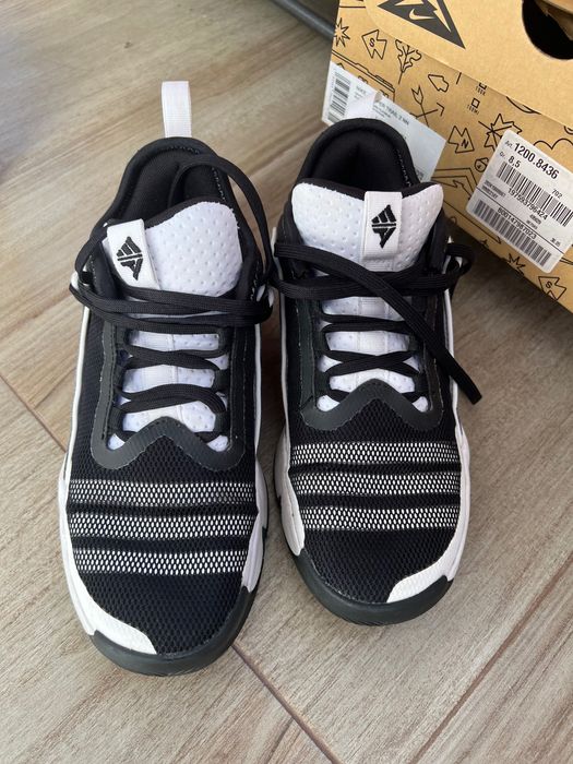 Маратонки adidas като нови 35 номер