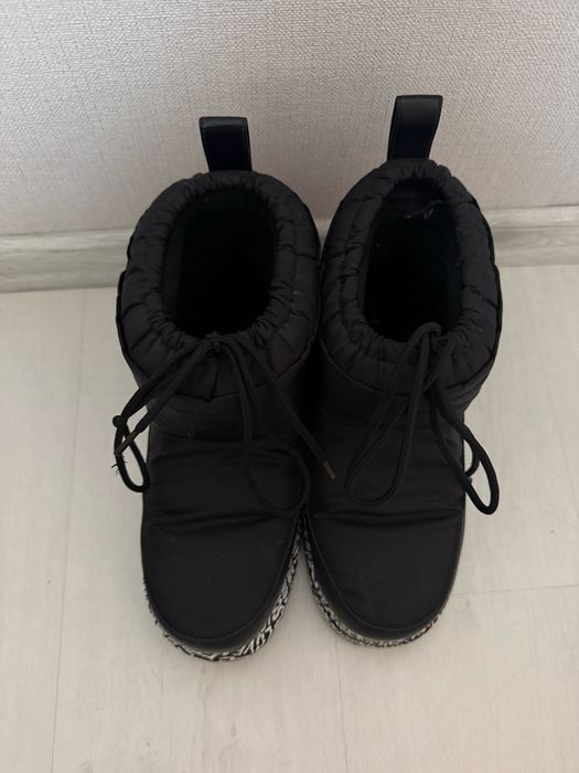 апрески Love Moschino