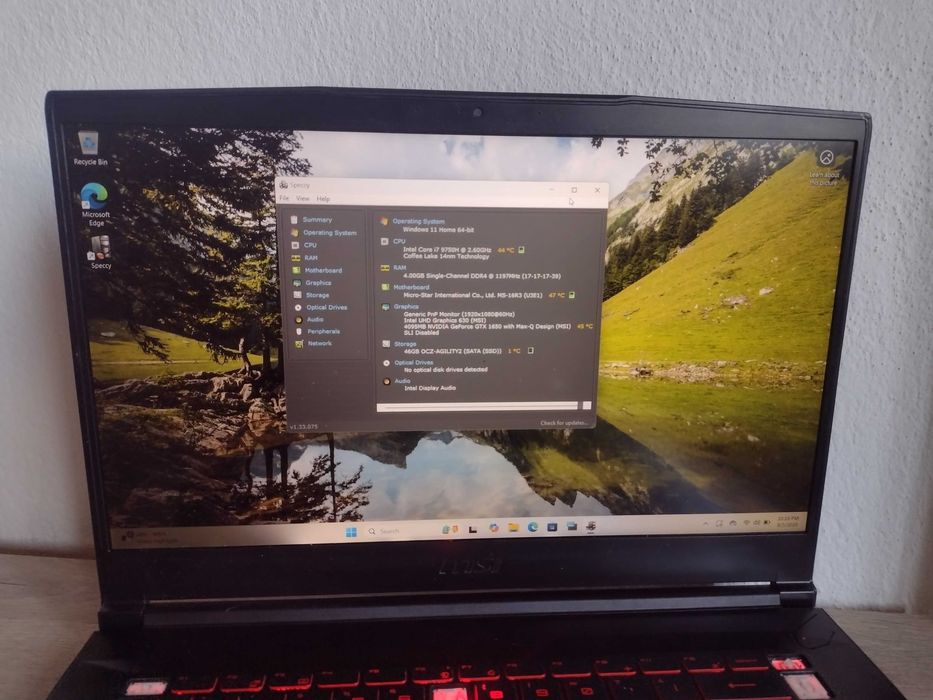 Геймърски лаптоп MSI GF63 Thin 9SC