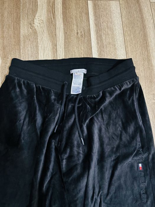 Pantaloni de catifea Tommy Hilfiger marimea M