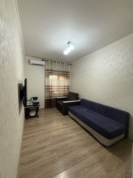 СРОЧНО ПРОДАЕТСЯ БИИ. Буз базар  1/1/3. Новостройка