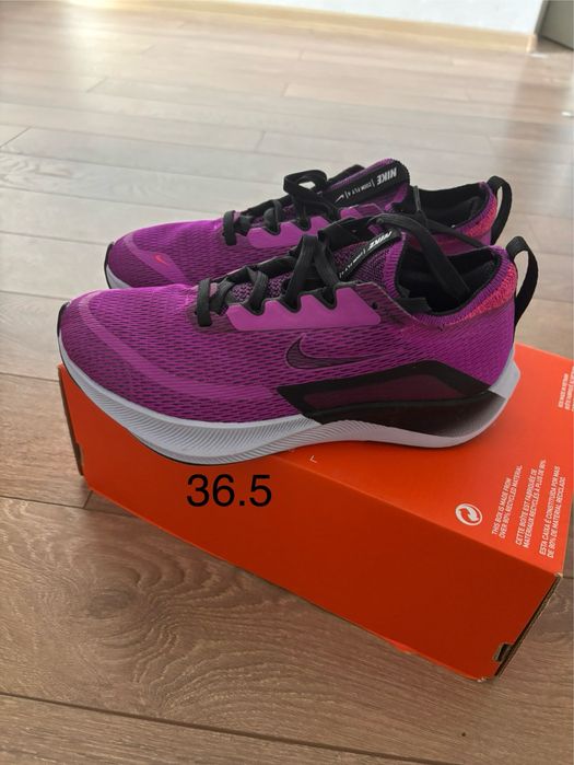 Nike !!!маратонки!!!