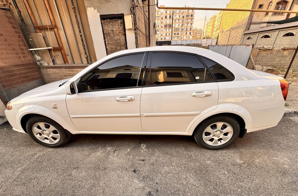 Chevrolet Jentra