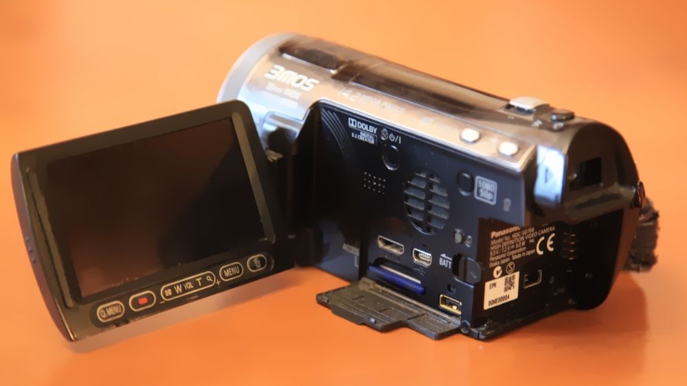 Panasonic HDC-SD700 Professional Camcorder
