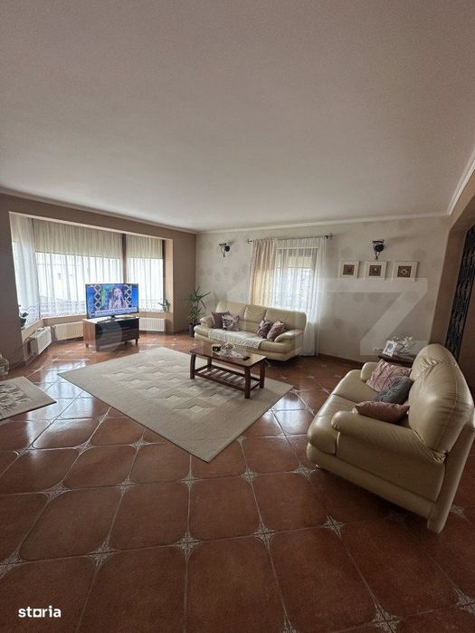 Casa tip D+P+M cu 4 camere, 170 mp utili, 500 mp teren, zona Careiului