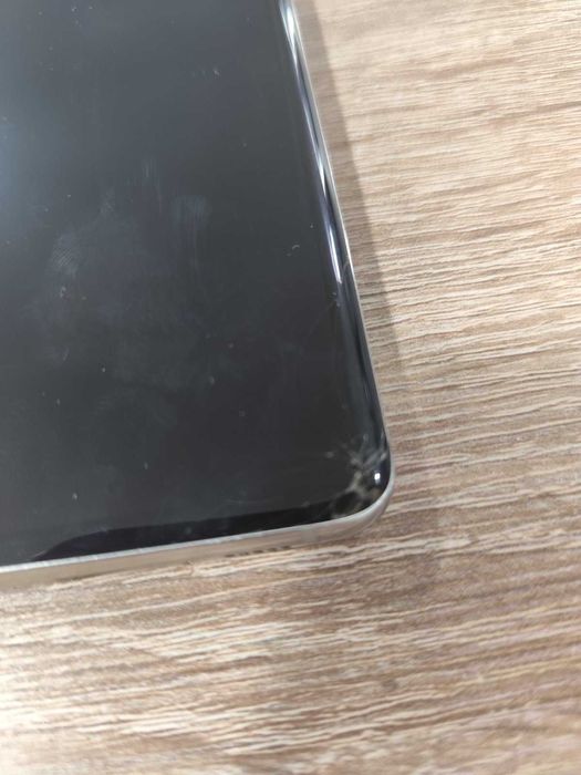 Мобилен Телефон  Samsung S10