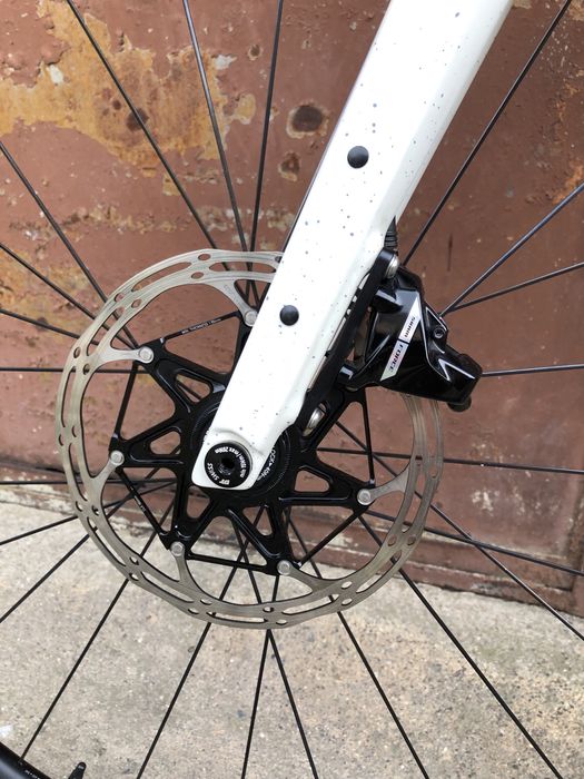 Gravel Rose Backroad full carbon/sram force axs