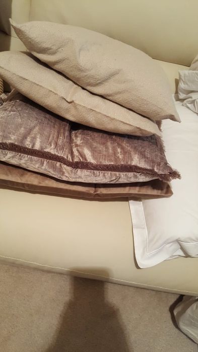 Fata de masa si prosoape traditionale + perne decor