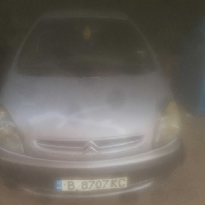 Продавам ситроен Хисаря пикасо