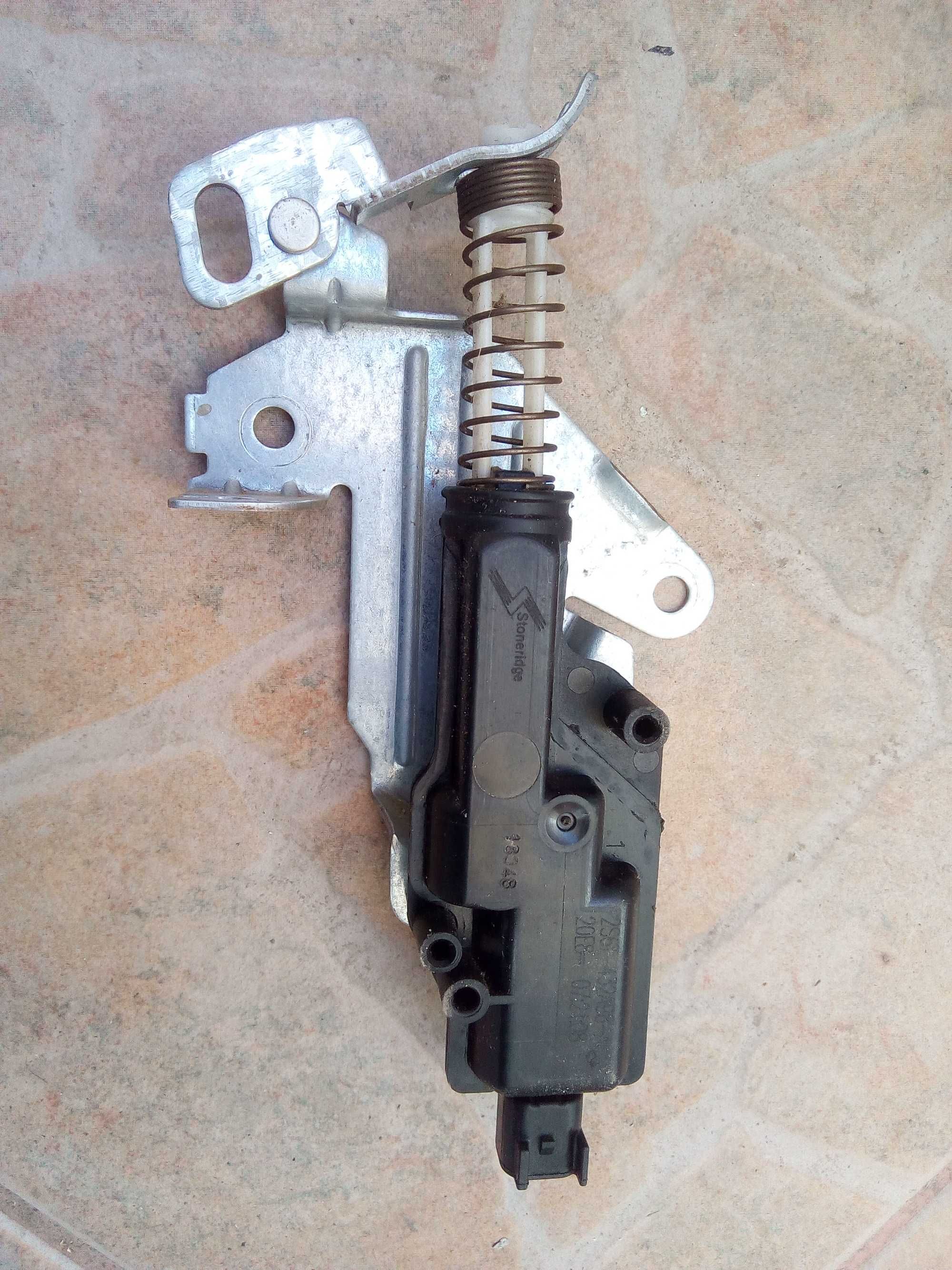 Actuator portbagaj Ford Fusion