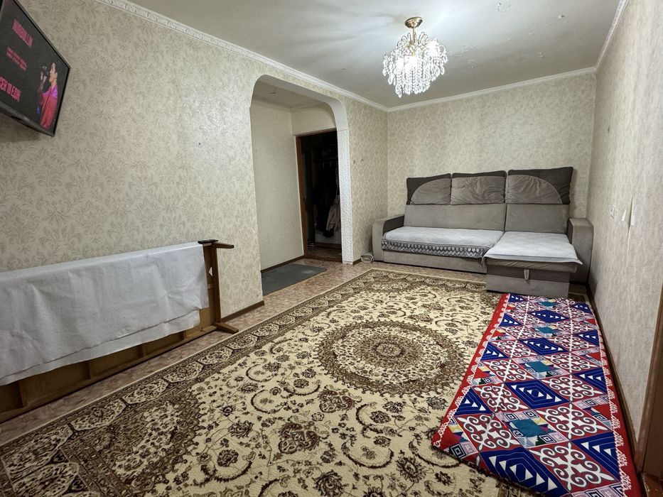 Орталықтан 2 бөлмелі Пәтер сатылады.