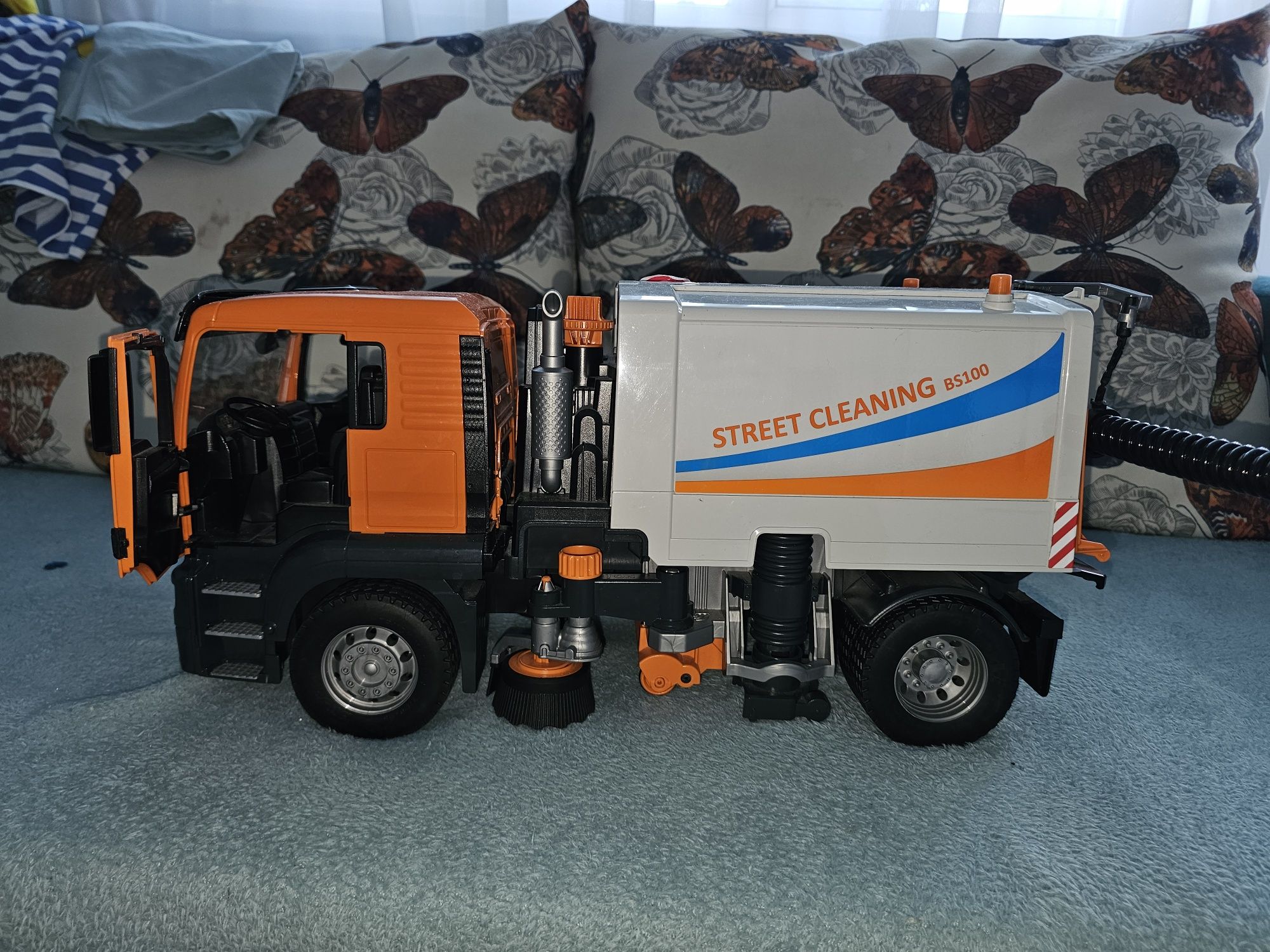 Mașină curățenie stradală MAN TGS - Bruder 3780