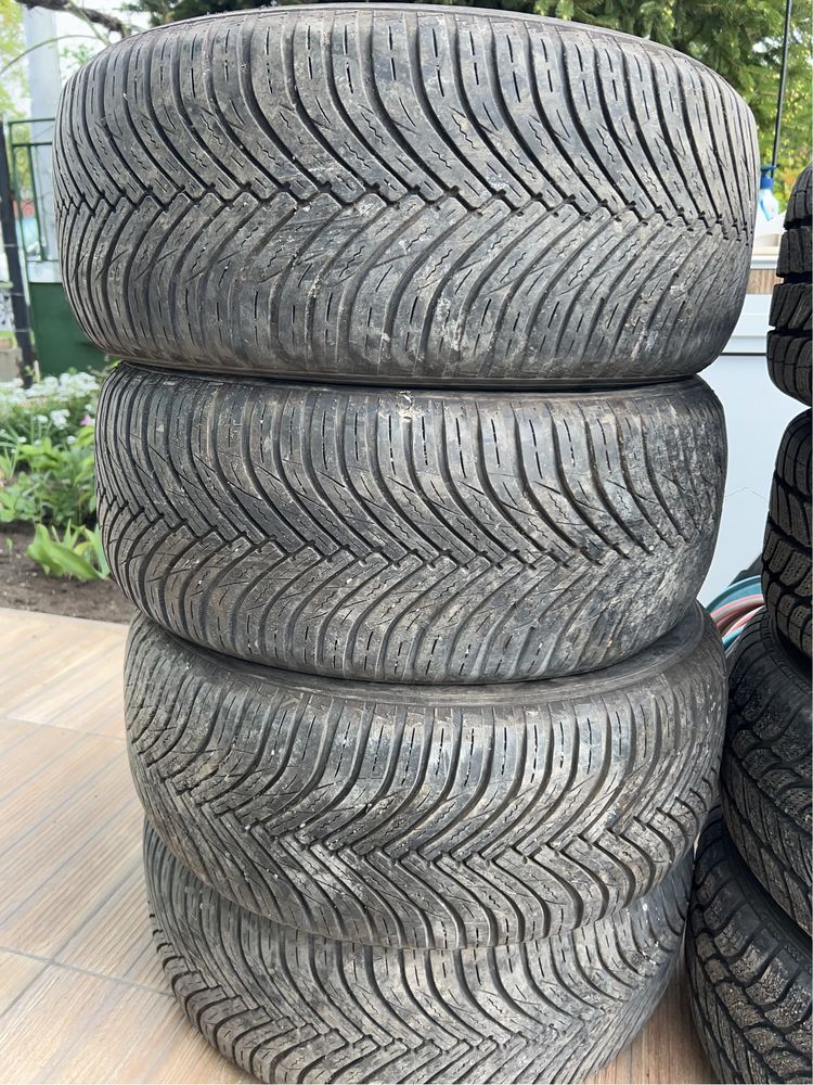 Зимни гуми MAXXIS