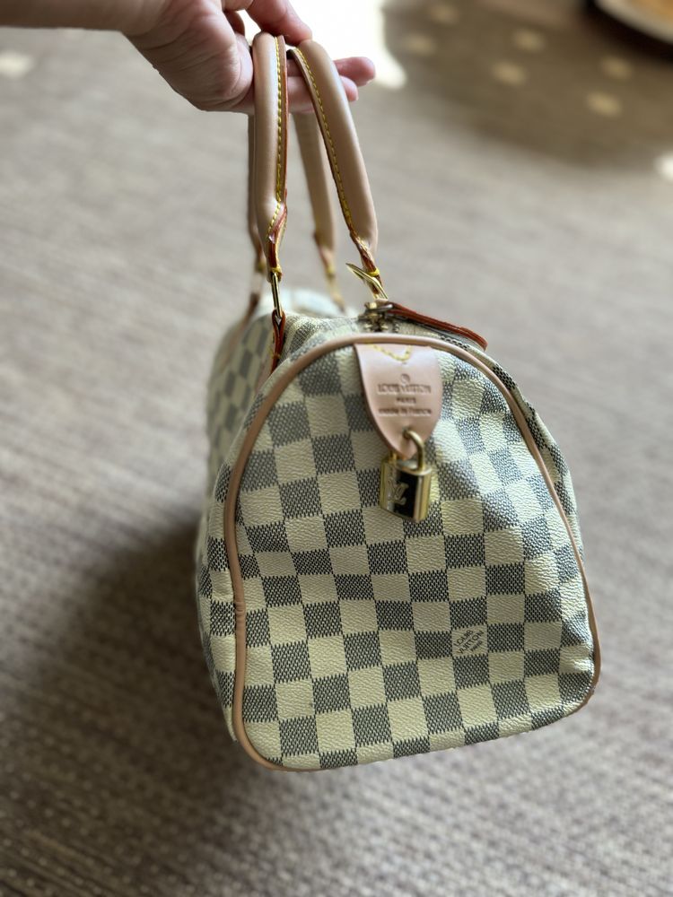 Geanta louis vuitton