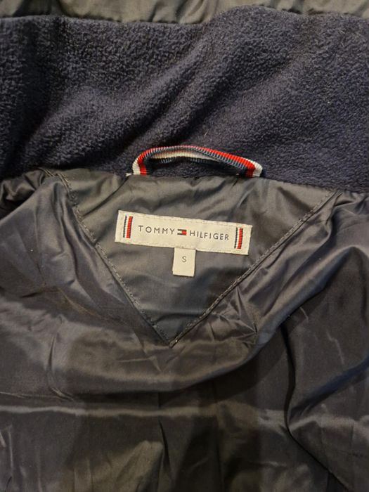 Vand geaca Tommy Hilfiger, puf rata, S
