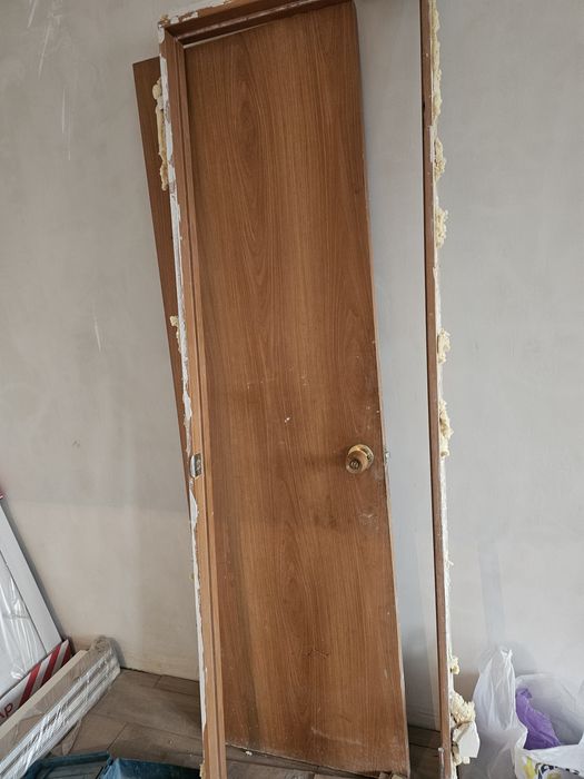 Отдам даром дверь бесплатно