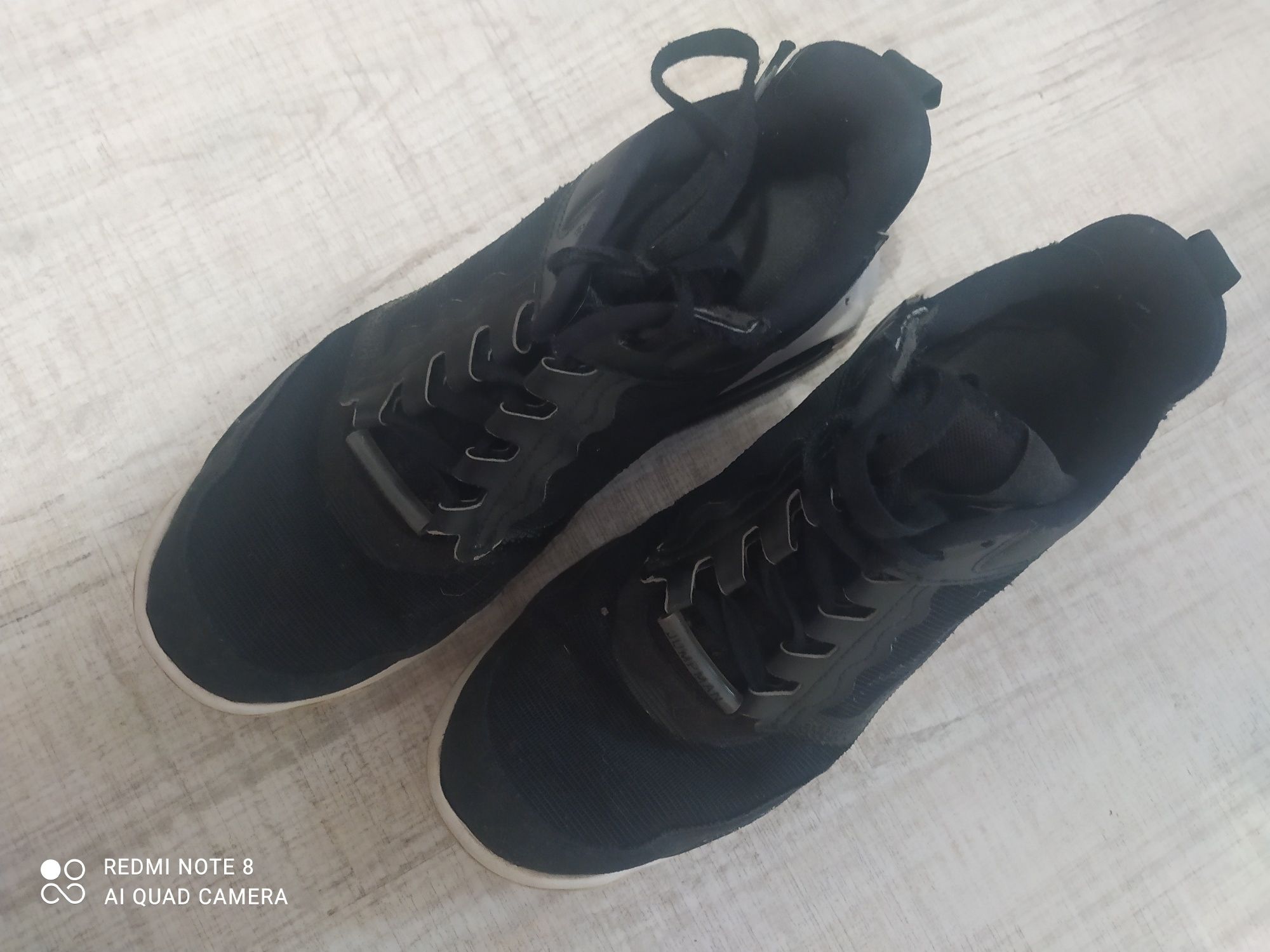 Оригинални маратонки Nike