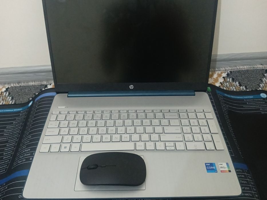 HP intelcore i7 irisxe Noutbuk