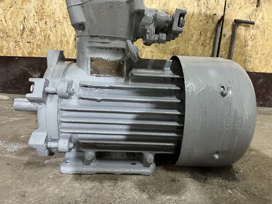 Электродвигатель  4квт 1000 обор/мин