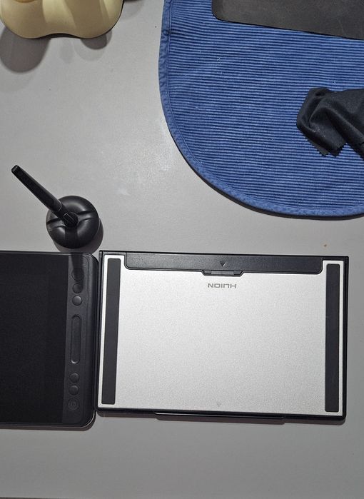 Table grafica huion kamvas 13 pro