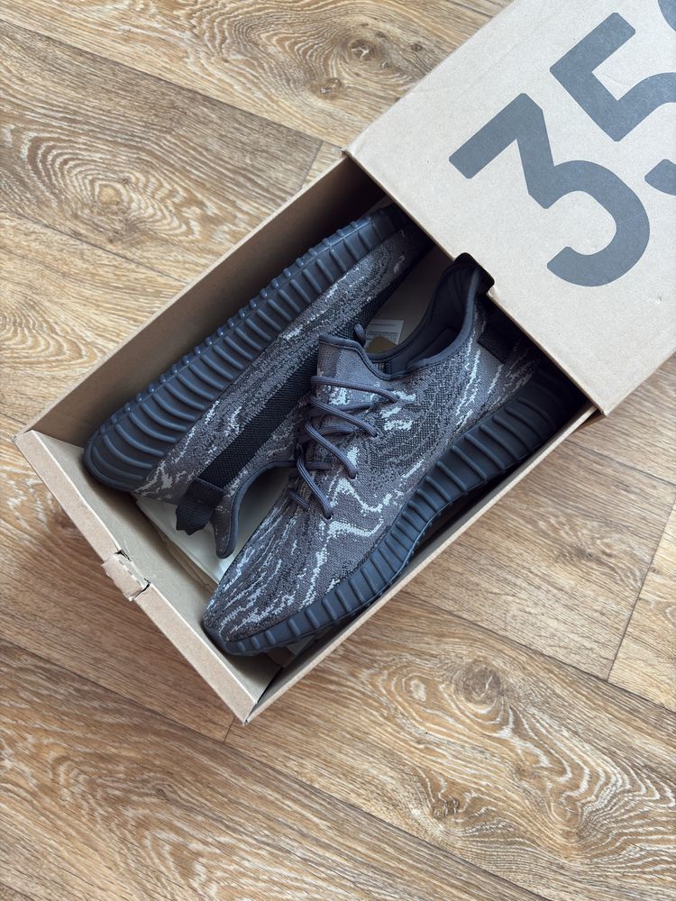 Yeezy Boost 350V2