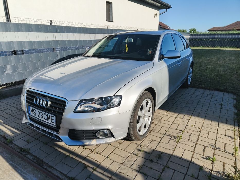 Vând Audi A4 2012