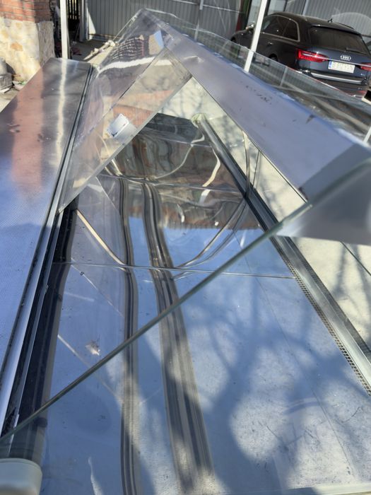 Vand vitrina feigorifica profesionala !